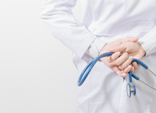 Определение анальной трещины