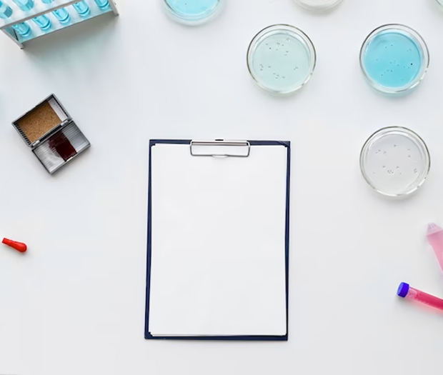 An oncologist discusses pancreatic cancer diagnosis with a patient