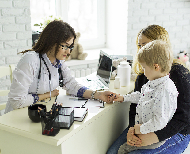 Консультация кардиолога для ребёнка с участием родителей в современной медицинской клинике Москвы