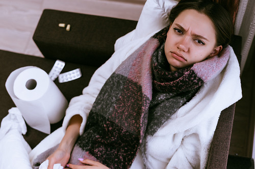 Contraindications to ovarian removal