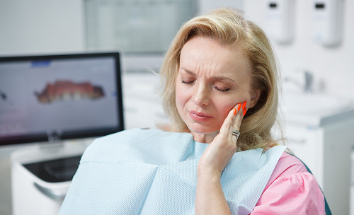 Symptoms of a radicular cyst