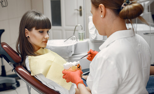 Risk factors and causes of radicular cyst formation