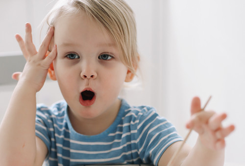 Working with non-verbal children under 2.5 years old