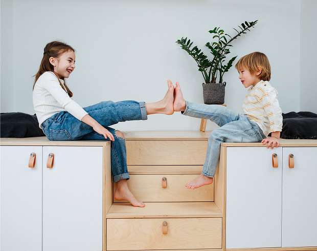 What's the difference between a broken little finger and a broken toe?