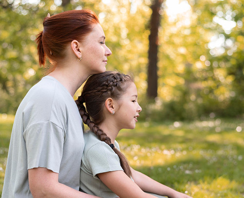 How are rib fractures treated in children?