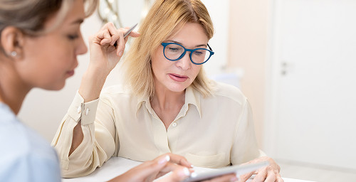 Make an appointment with an ophthalmic surgeon