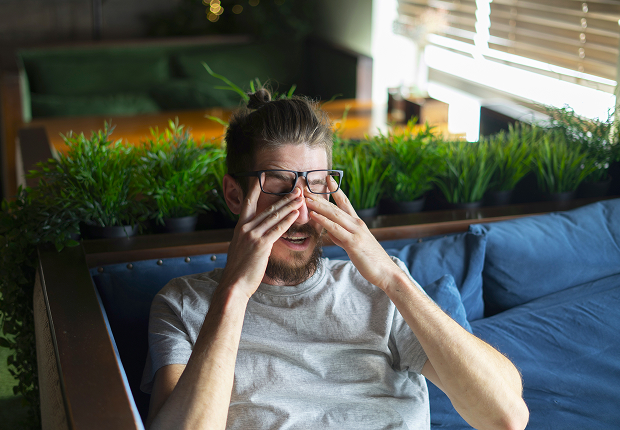 Симптомы дистрофии роговицы