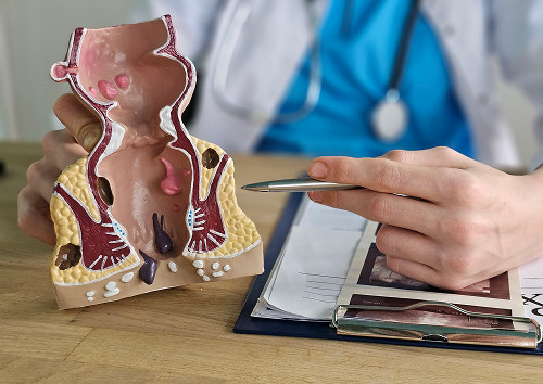 Stages of Cancer of the Paranasal Sinuses and Nasal Cavity